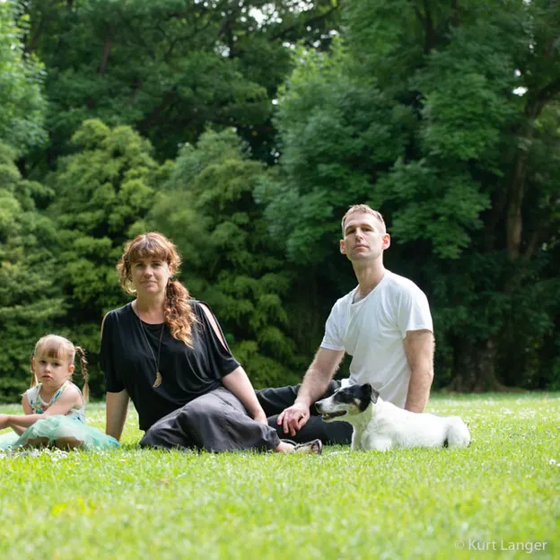 Maxwells Family Portrait — photograph 9 of 77