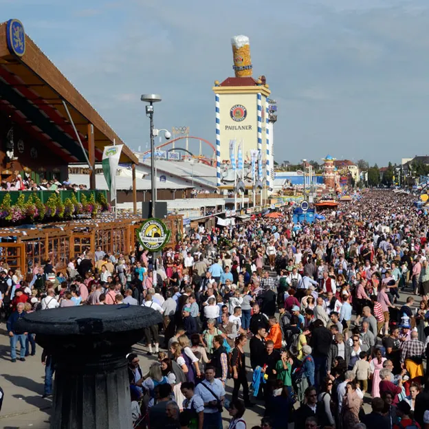 Oktoberfest 2012 — photograph 61 of 90
