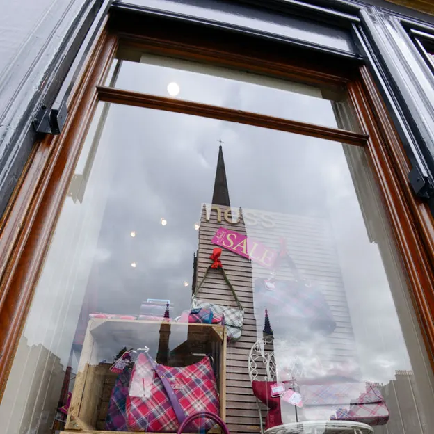 Souvenir Shops — photograph 18 of 20