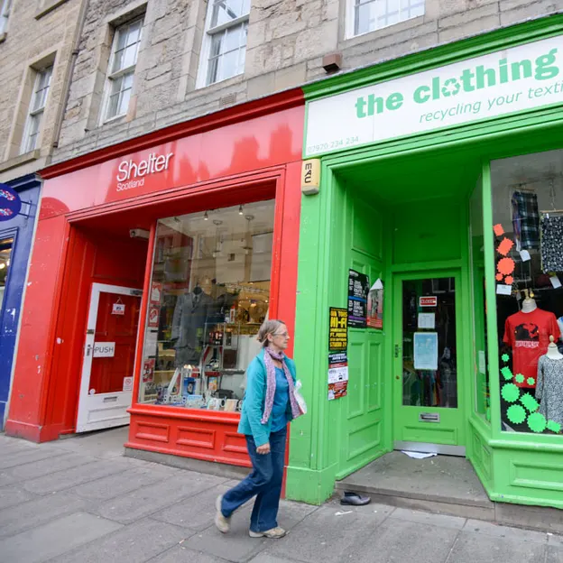 Shops - Charity — photograph 13 of 20