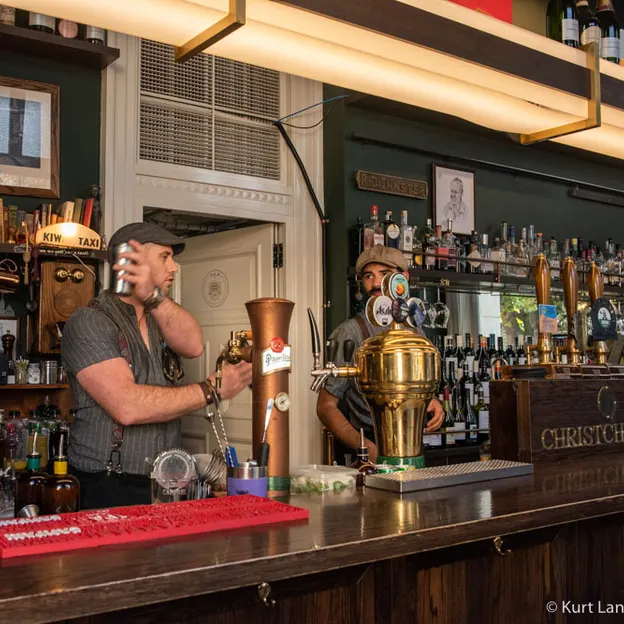 17.3.2020 Skye At New World & Paddy's Day — photograph 54 of 88