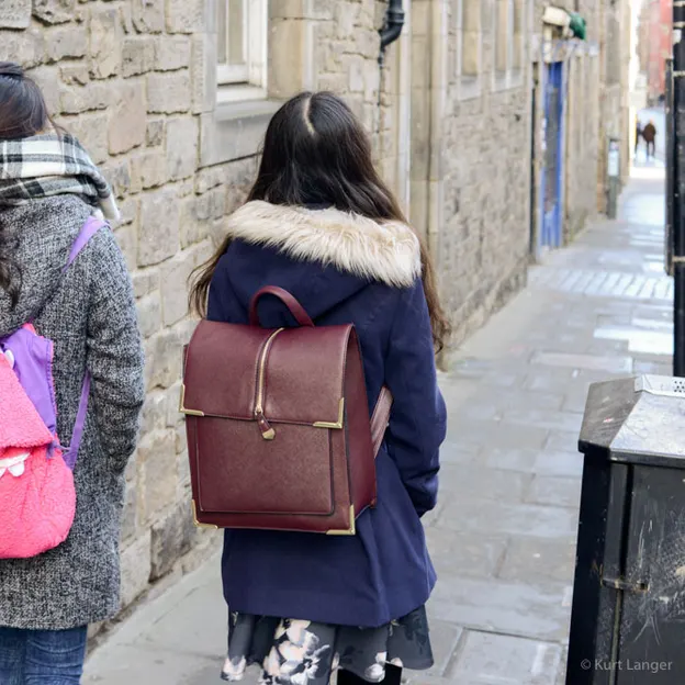 Tourists — photograph 10 of 28