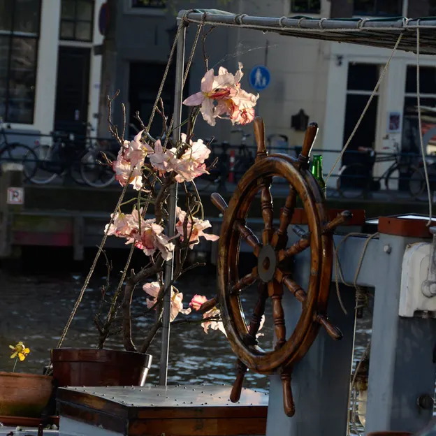 Amsterdam 2012 — photograph 68 of 112