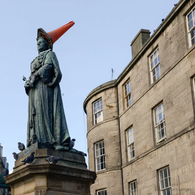 Classic Edinburgh — photograph 33 of 36