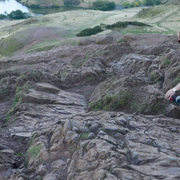Mountian Boarding Arthurs Seat — photograph 10 of 43