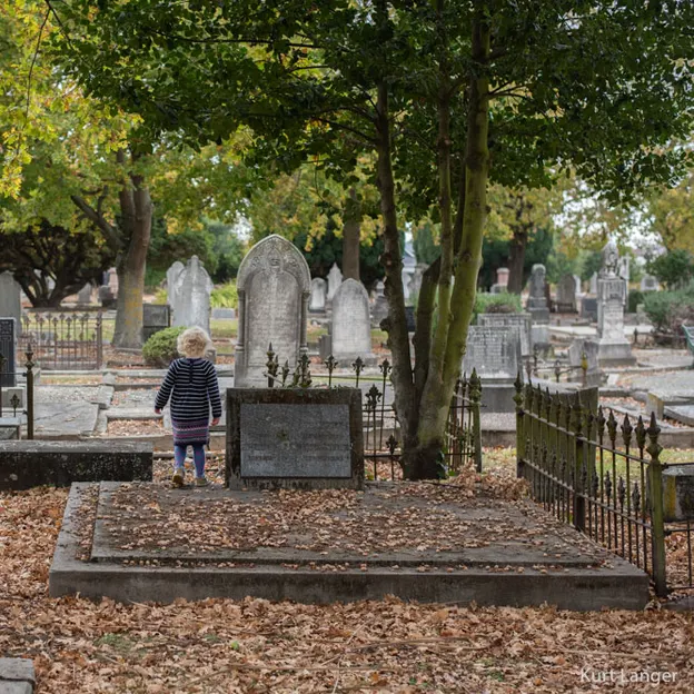 12.5.2020 Craycroft & Addington Cemetery — photograph 25 of 50