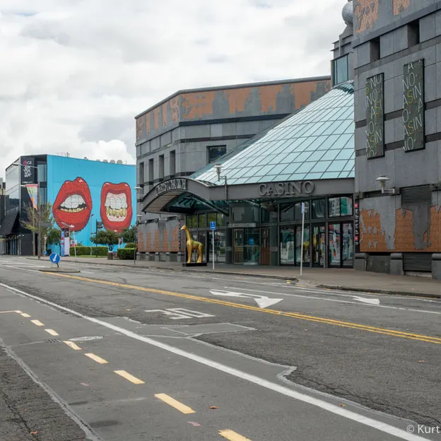 28.3.2020 In The City On Bike — photograph 42 of 179