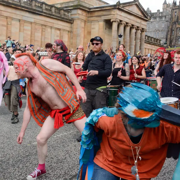 Edinburgh Festival Carnival — photograph 10 of 28